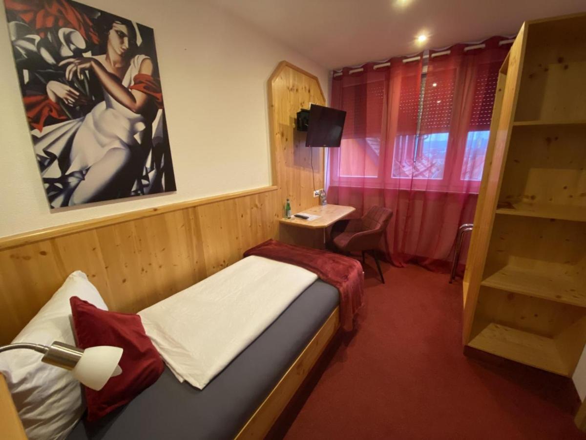 Hotel Wilder Mann Feuchtwangen Exterior photo