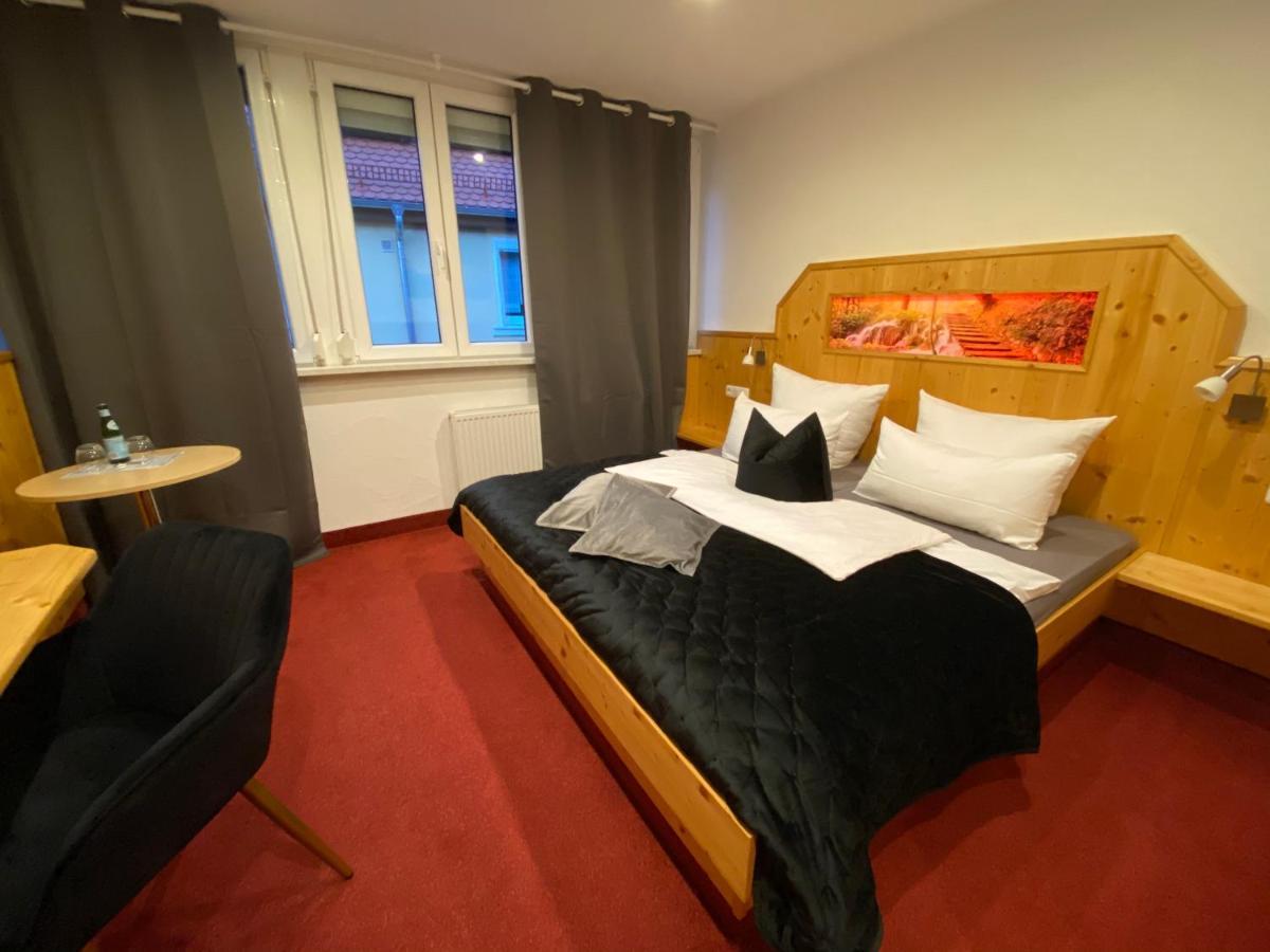 Hotel Wilder Mann Feuchtwangen Exterior photo